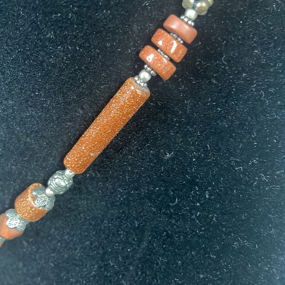 Vintage Summer necklace, sparkly brown Medallion, Pendant, Large & Small Beads - Picture 3 of 11